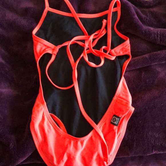 Jolyn Lava One Piece - Picture 2 of 2